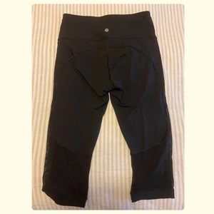 Lululemon Gear Up Crop Legging 17” Size 6 Black